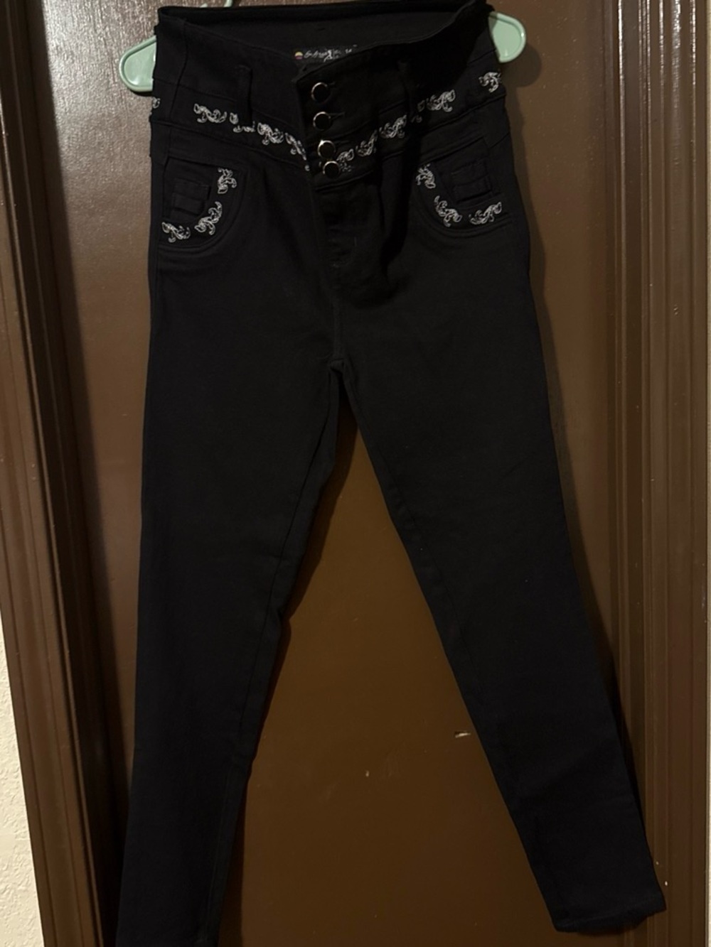 Euforia Colombian High-Waist Embroidered Black Women’s Jeans